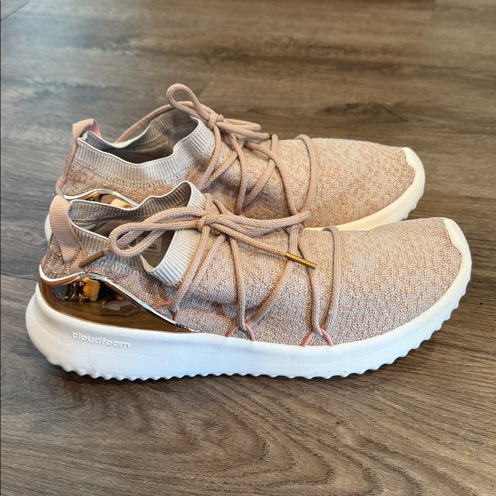 Adidas Women's Originals Ultimamotion Cloudfoam Nude Sock Sneakers Size 10